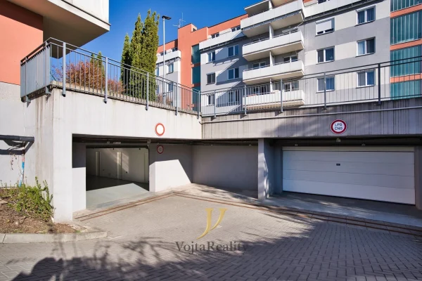 1920x1920wm1-02238-prodej-bytu-3-kk-92-m2-mosnerova-olomouc-dsc01118-910f014344-2667961848