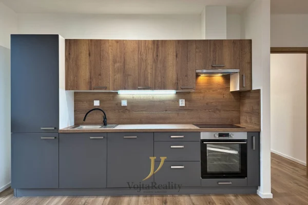 1920x1920wm1-023e5-pronajem-bytu-2-kk-61-m2-olomouc-povel-img-6638-d78435d8d6-926066523