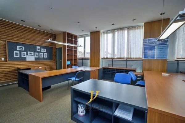 1920x1920wm1-06be7-pronajem-kancelare-180m2-olomouc-nova-ulice-12-128935d8d6-3014494589-1