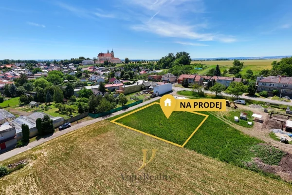 1920x1920wm1-08c97-prodej-stavebniho-pozemku-765-m2-dub-nad-moravou-dji-20260624130804-0536-d-1-09c1014344-929114960