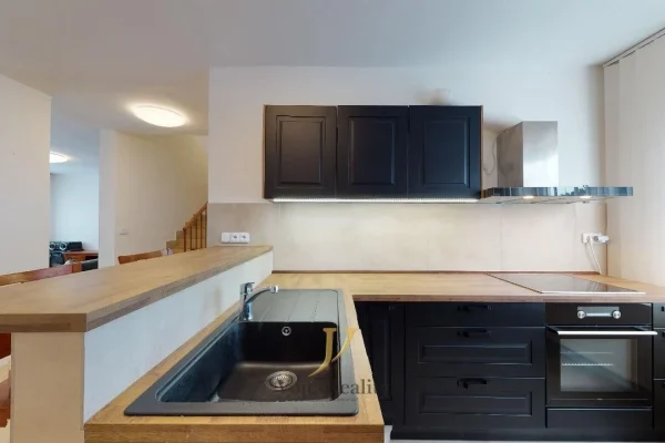 1920x1920wm1-0df94-pronajem-rodinne-domy-160m2-tover-tover125-rd-08202021-153154-33eb35d8d6-2332532435