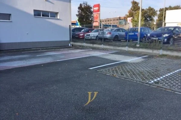 1920x1920wm1-15a66-pronajem-parkovaci-stani-125m2-10-b5df35d8d6-279354519-1