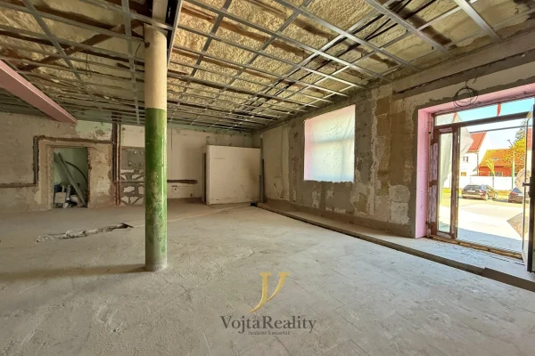 1920x1920wm1-1ef7e-pronajem-obchodni-prostory-200-m2-olomouc-chvalkovice-img-2403-0bf435d8d6-3798123129-1