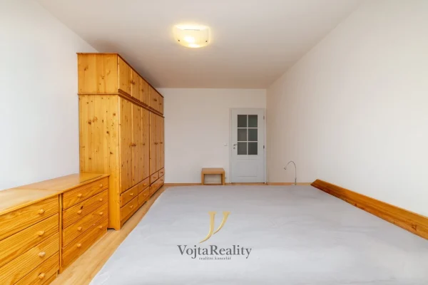 1920x1920wm1-27051-prodej-rodinneho-domu-132-m2-se-zahradou-165-m2-olomouc-neredin-047a2680-c5b3014344-2173898261