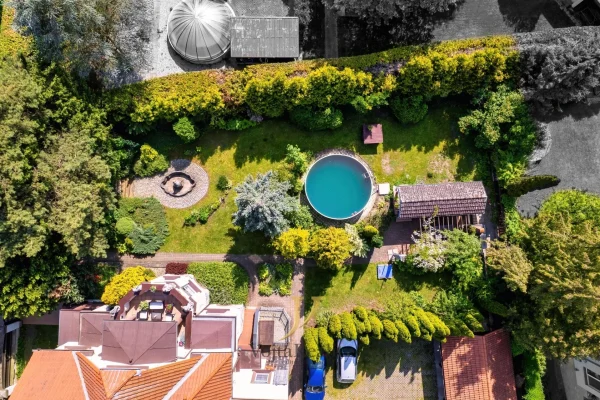 1920x1920wm1-27b42-prodej-vila-440-m2-pozemek-1515-m2-olomouc-lazce-dji-0605-hdr-1-2e7435d8d6-2478055239-1