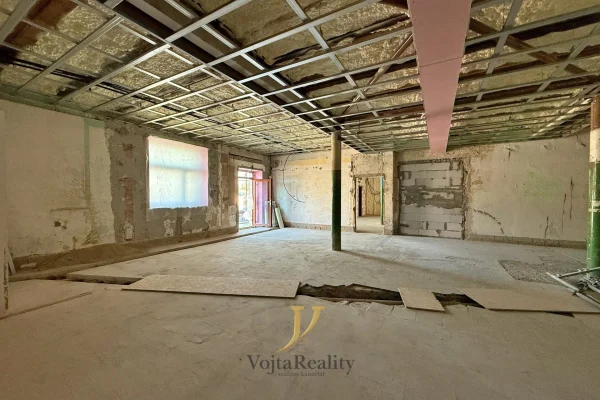 1920x1920wm1-28172-pronajem-obchodni-prostory-200-m2-olomouc-chvalkovice-img-2397-a6bb35d8d6-4285838891-1