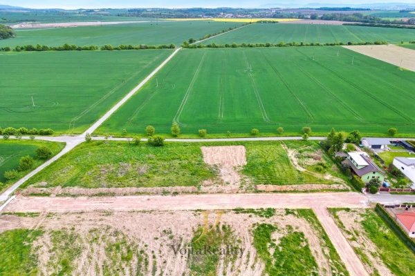 1920x1920wm1-2a77b-prodej-pozemky-pro-bydleni-780-m2-majetin-dji-0983-e27635d8d6-2855906523-1