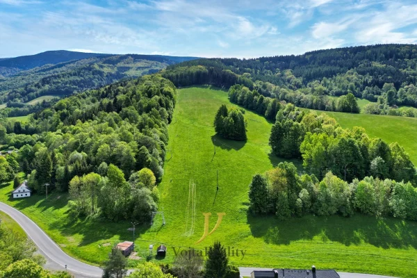 1920x1920wm1-2b183-prodej-pozemky-pro-vystavbu-ubytovaciho-zarizeni-55-620-m2-vernirovice-dji-0911-4ab9014344-4227430056