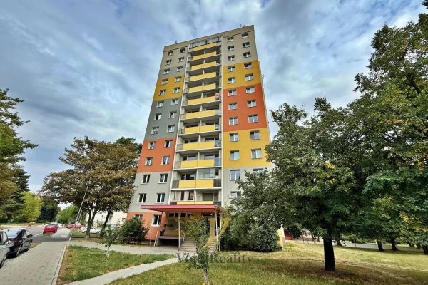 1920x1920wm1-2d4f1-pronajem-bytu-1-1-44-m2-olomouc-pionyrska-img-7445-047a014344-557022594