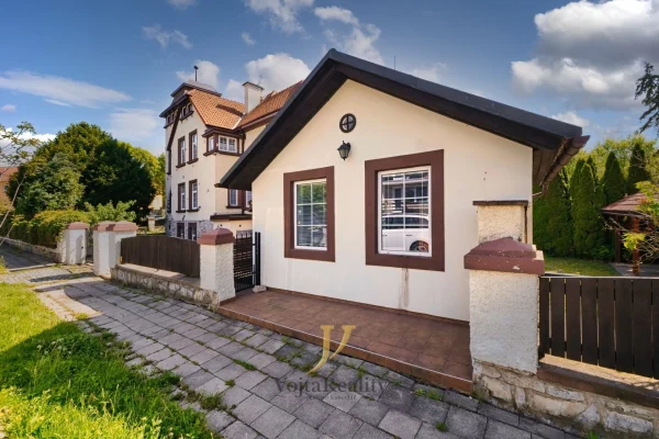 1920x1920wm1-2e613-prodej-vila-440-m2-olomouc-lazce-bd9a05361-6330014344-2742425557