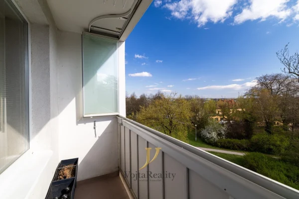 1920x1920wm1-2f3dd-prodej-bytu-3-1-63-m2-olomouc-nova-ulice-047a0273-5fff35d8d6-3492975677