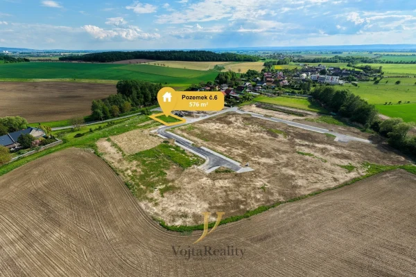 1920x1920wm1-313f4-prodej-pozemek-pro-bydleni-c-6-576m2-komarov-dji-20260519162849-0226-d-1-a3ab014344-3678811946