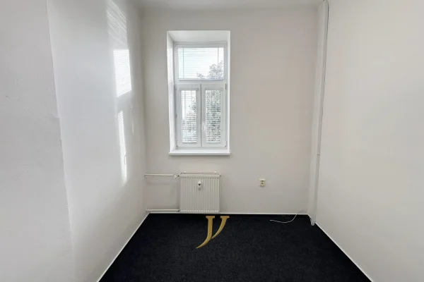 1920x1920wm1-398db-pronajem-kancelare-65m2-schweitzerova-olomouc-povel-1000007525-497335d8d6-2289978551