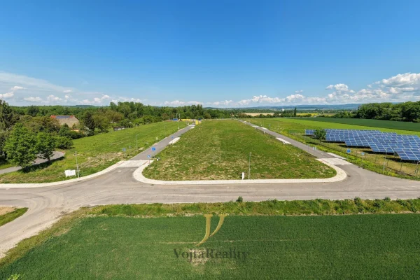 1920x1920wm1-39ad6-prodej-stavebniho-pozemku-811-1130-m2-prerov-kozlovice-dji-20260520104741-0459-d-8f9e014344-107680141