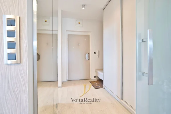 1920x1920wm1-497df-prodej-bytu-3-kk-92-m2-mosnerova-olomouc-dsc01022-7e4f014344-1979181728