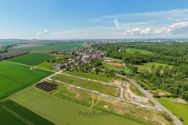 1920x1920wm1-4e48e-prodej-stavebniho-pozemku-811-1130-m2-prerov-kozlovice-dji-20260520104012-0436-d-fe36014344-2416165204
