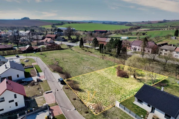 1920x1920wm1-55101-prodej-stavebniho-pozemku-1301m2-hradcany-dji-0263-b-cd8235d8d6-2408872694