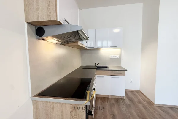 1920x1920wm1-592c5-pronajem-bytu-2-kk-78-m2-prostejov-img-3351-0c07014344-1234229394