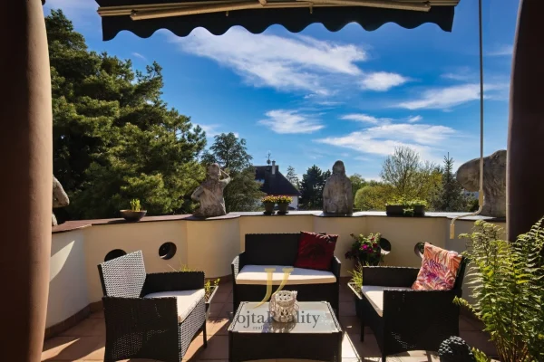 1920x1920wm1-5a34c-prodej-vila-440-m2-olomouc-lazce-bd9a7106-088535d8d6-1937821947-1