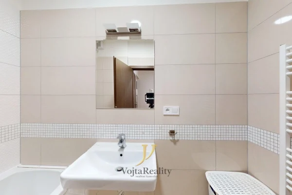 1920x1920wm1-609b8-prodej-bytu-2-kk-55-m2-janskeho-olomouc-f1f135d8d6-1387744085