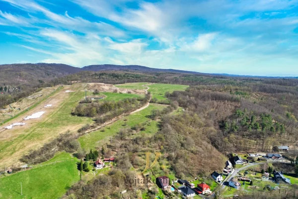 1920x1920wm1-6567c-prodej-zemedelska-usedlost-ovcin-pozemek-44-238-m2-hlubocky-dji-0256-9cd0014344-2835177145
