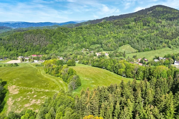 1920x1920wm1-69fcf-prodej-pozemky-pro-vystavbu-ubytovaciho-zarizeni-55-620-m2-vernirovice-dji-0918-8ef0014344-3126961481