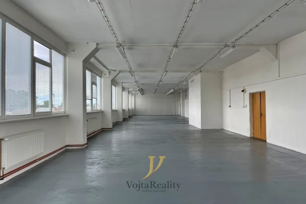 1920x1920wm1-6acf4-pronajem-sklady-400m2-olomouc-lazce-img-0502-e99e35d8d6-1320084061-2