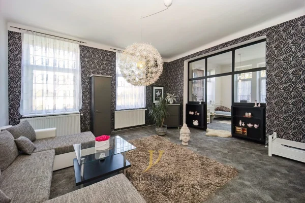 1920x1920wm1-710c6-prodej-vila-440-m2-olomouc-lazce-bd9a7073-7e3335d8d6-1620081231-1