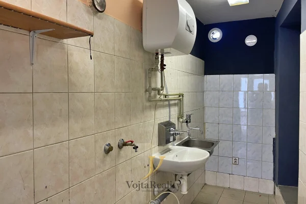 1920x1920wm1-73478-pronajem-komercni-prostory-20m-olomouc-mesto-img-3387-586235d8d6-3028769729