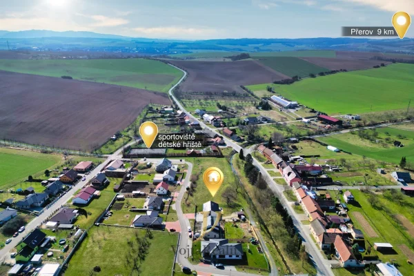 1920x1920wm1-756ff-prodej-stavebniho-pozemku-1301m2-hradcany-dji-0248-b-c7f635d8d6-3885476327