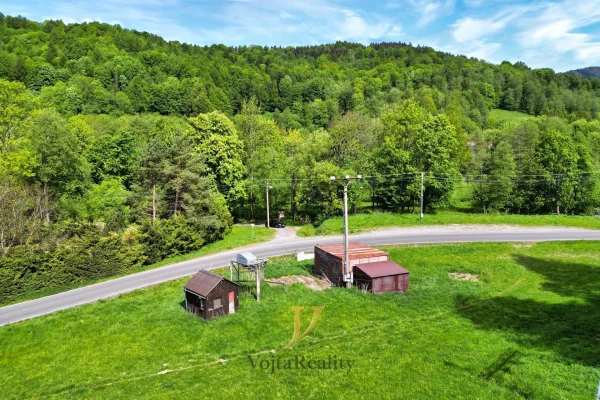 1920x1920wm1-774b7-prodej-pozemky-pro-vystavbu-ubytovaciho-zarizeni-55-620-m2-vernirovice-dji-0932-4b2d014344-2797732072