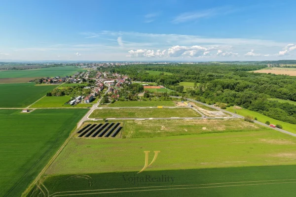 1920x1920wm1-7a24f-prodej-stavebniho-pozemku-811-1130-m2-prerov-kozlovice-dji-20260520103616-0425-d-e7a7014344-1543513021