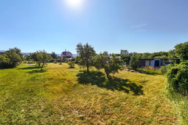 1920x1920wm1-7f627-prodej-stavebniho-pozemku-1-305-m2-sternberk-dji-20260619085048-0532-d-5c97014344-2387658175