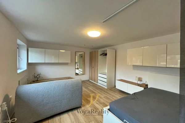 1920x1920wm1-7ffd1-pronajem-byty-1-1-30m2-starnov-img-3469-a89e35d8d6-3414137949