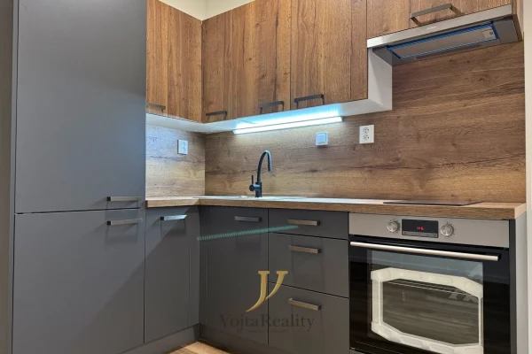 1920x1920wm1-85819-pronajem-bytu-1-kk-52-m2-olomouc-povel-img-6787-8b8035d8d6-1686181388