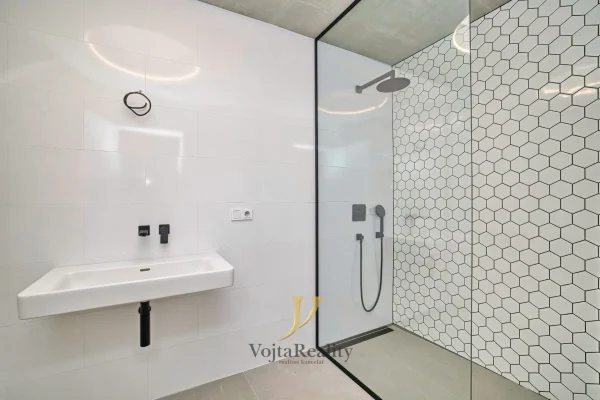 1920x1920wm1-9165f-prodej-rodinne-domy-168m2-olomouc-drozdin-pand0731-49d535d8d6-1930357226