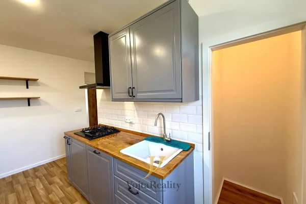 1920x1920wm1-9fbef-pronajem-byty-3-1-86-m2-olomouc-hejcin-img-1904-3fa7014344-2789444632