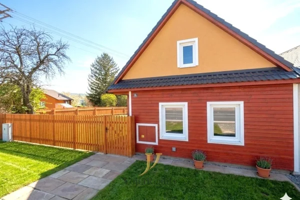 1920x1920wm1-ae365-prodej-rodinne-domy-48-m2-pozemek-390-m2-zvole-gemini-generated-image-otfzi7otfzi7otfz-2c9e014344-1945340291