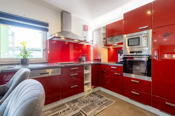 1920x1920wm1-b1fd3-prodej-rodinne-domy-186-m2-olomouc-hodolany-bd9a0128-hdr-c694014344-580175793