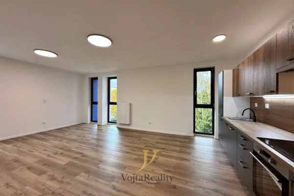 1920x1920wm1-b303f-pronajem-bytu-2-kk-61-m2-olomouc-povel-img-6646-e35135d8d6-427692965