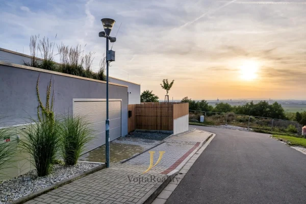 1920x1920wm1-b5175-prodej-rodinne-domy-168m2-olomouc-drozdin-dji-0939-hdr-1-208e35d8d6-587734987