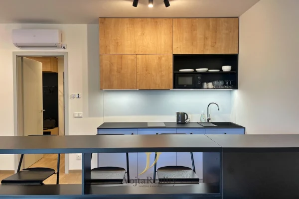 1920x1920wm1-b69df-img-5054-980c35d8d6-3530488690