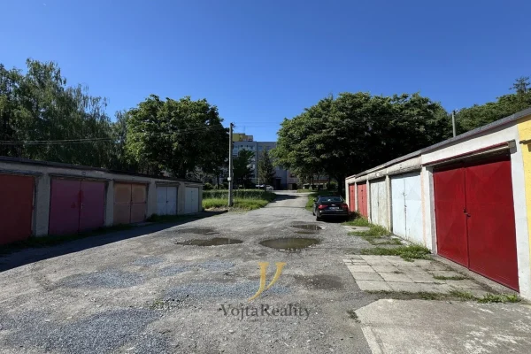 1920x1920wm1-b955b-pronajem-garaze-18-m2-novy-jicin-img-1773-3984014344-3178421985