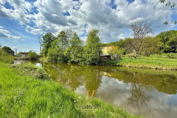 1920x1920wm1-bba10-prodej-mlyn-1-202-m2-pozemek-22-858-m2-daskabat-img-7603-e65035d8d6-1483137387-1