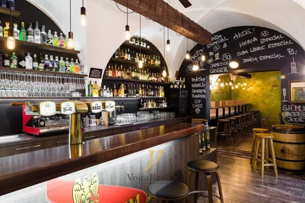 1920x1920wm1-bbe3e-pronajem-bar-53-m2-dolni-namesti-olomouc-img-2130-58f035d8d6-3225842639