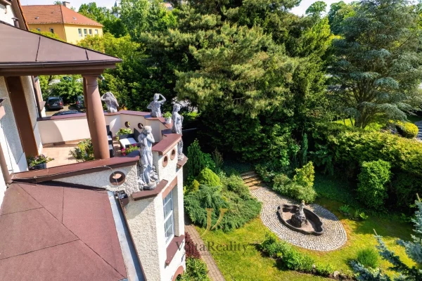 1920x1920wm1-bd051-prodej-vila-440-m2-pozemek-1515-m2-olomouc-lazce-dji-0535-hdr-1-40ac35d8d6-654813063-1