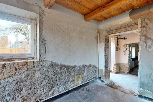 1920x1920wm1-c183d-zvole-rd-11282024-102641-d24a35d8d6-2137035505-1