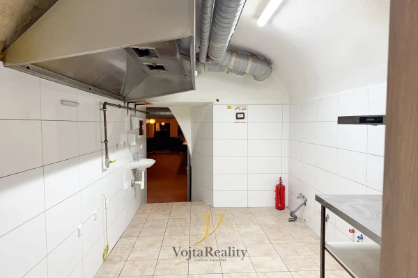 1920x1920wm1-c2d4c-pronajem-restaurace-150-m2-olomouc-img-1672-855435d8d6-663086637