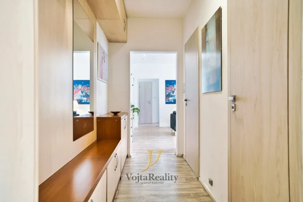 1920x1920wm1-c432b-prodej-byty-2-kk-57m2-15m2-terasa-loudova-olomouc-dsc07328-571435d8d6-4251291460