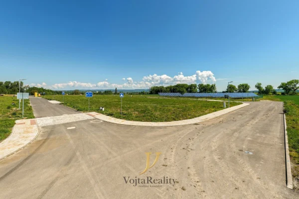 1920x1920wm1-c491b-prodej-stavebniho-pozemku-c-3-855-m2-prerov-kozlovice-dji-20260520104554-0455-d-6adc014344-2031721132